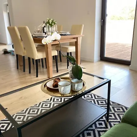 度假居 Dom Na Skraju Lasu Mikołajki