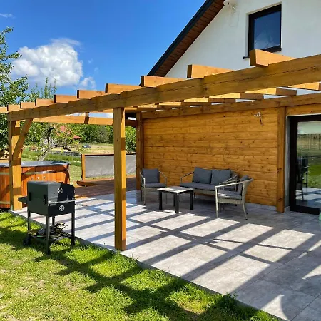 Dom Na Skraju Lasu *