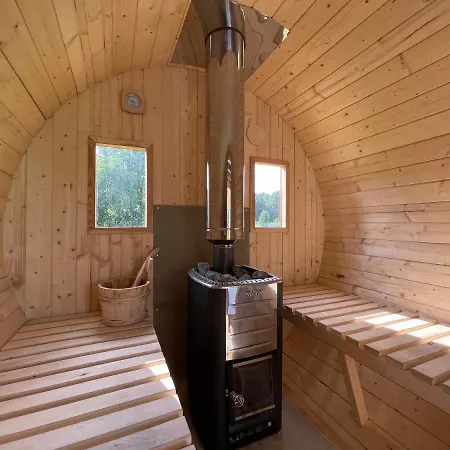 度假居 Dom Na Skraju Lasu Mikołajki