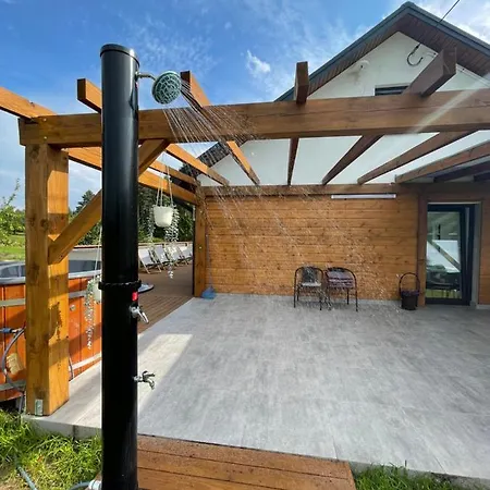 Dom Na Skraju Lasu Mikołajki